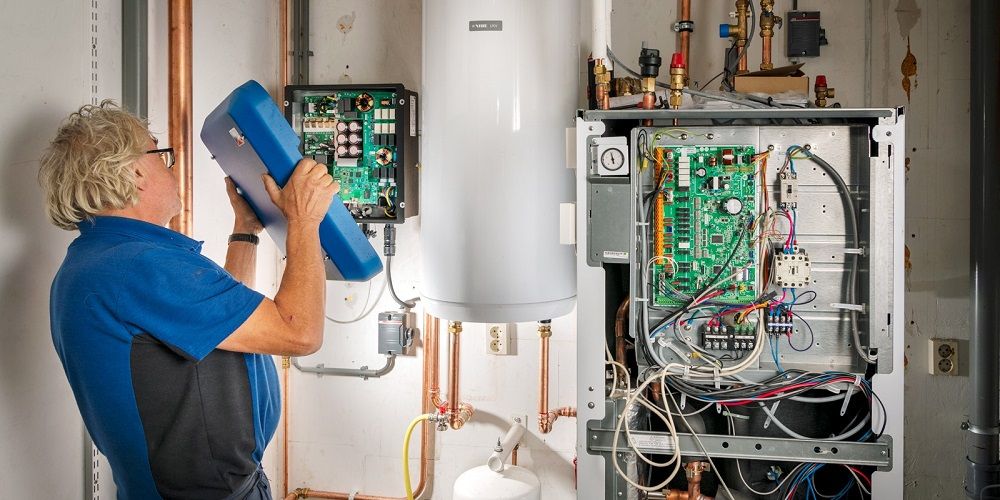 Dit is wat Techniek Nederland vindt van servicecontracten voor warmtepompen