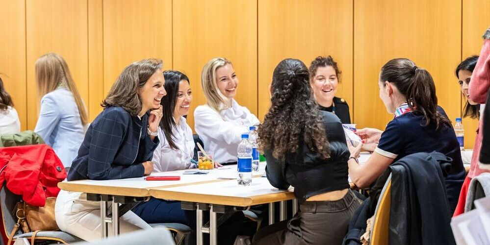 Aandeel vrouwen in de energiesector stagneert, maar vrouwelijk leiderschap is nodig voor energietransitie