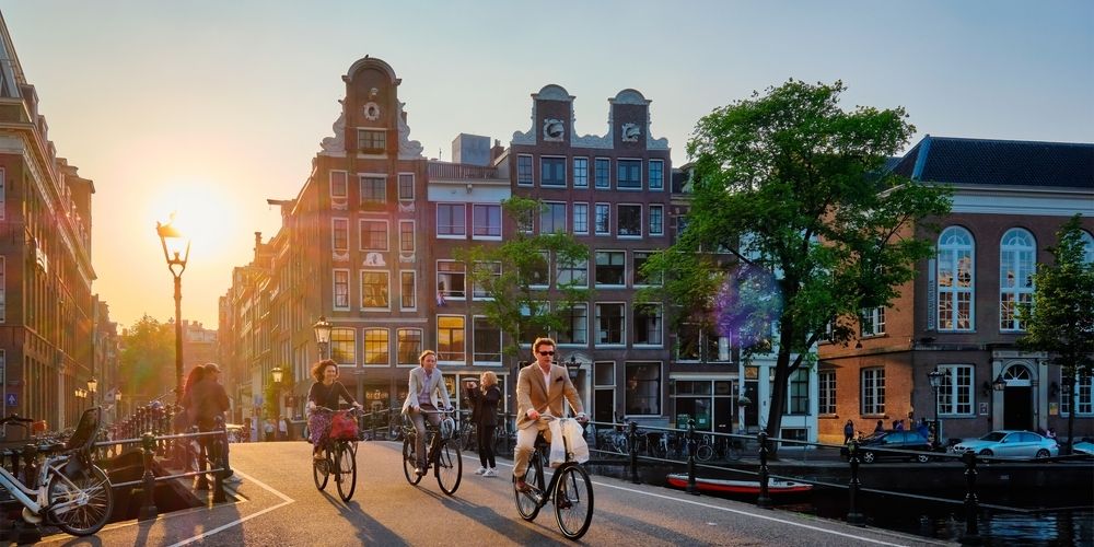 Amsterdamse woningcorporaties staan nog steeds open voor warmtenetten, maar alléén tegen eerlijke tarieven