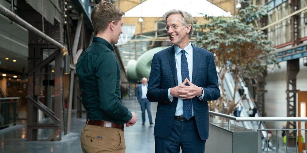 Minister Dijkgraaf bezoekt ROC van Twente om technisch personeelstekort