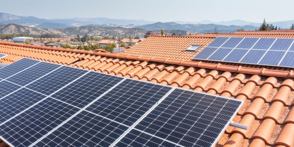 Warmtepompen in combinatie met zonnepanelen kunnen tot 84 procent aan energiekosten besparen